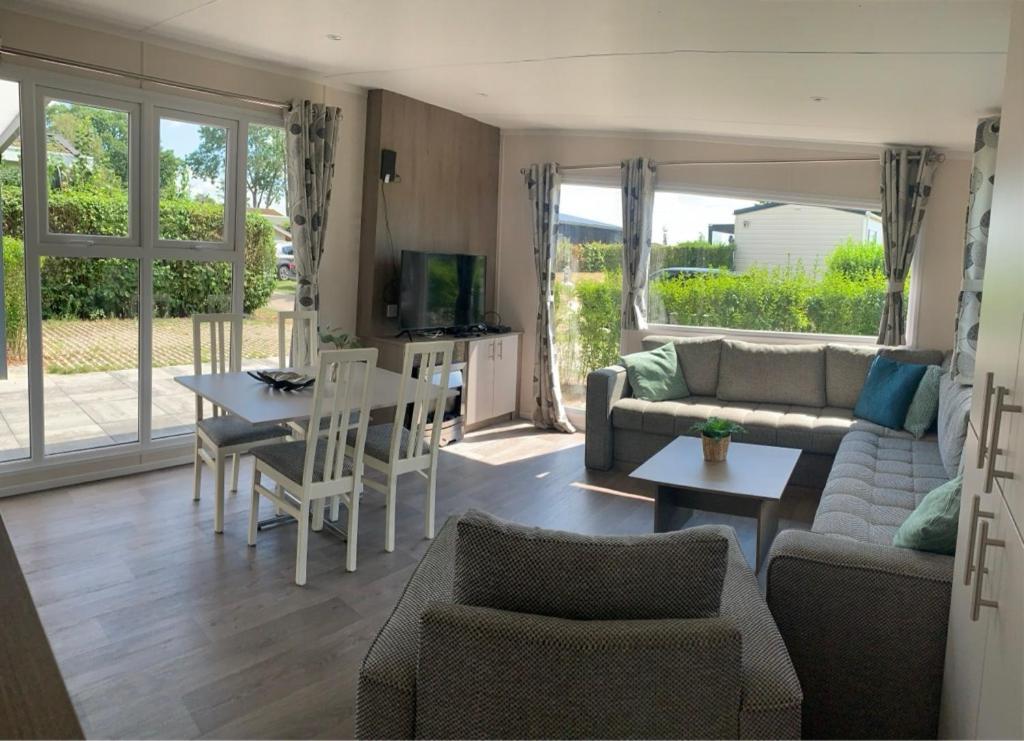 Lathum Chalet Seeglueck O3 מראה חיצוני תמונה